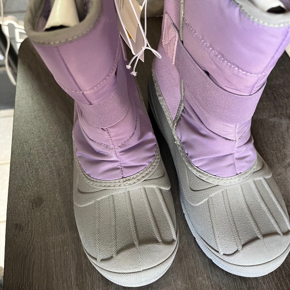 Boots - Picture 1 of 5